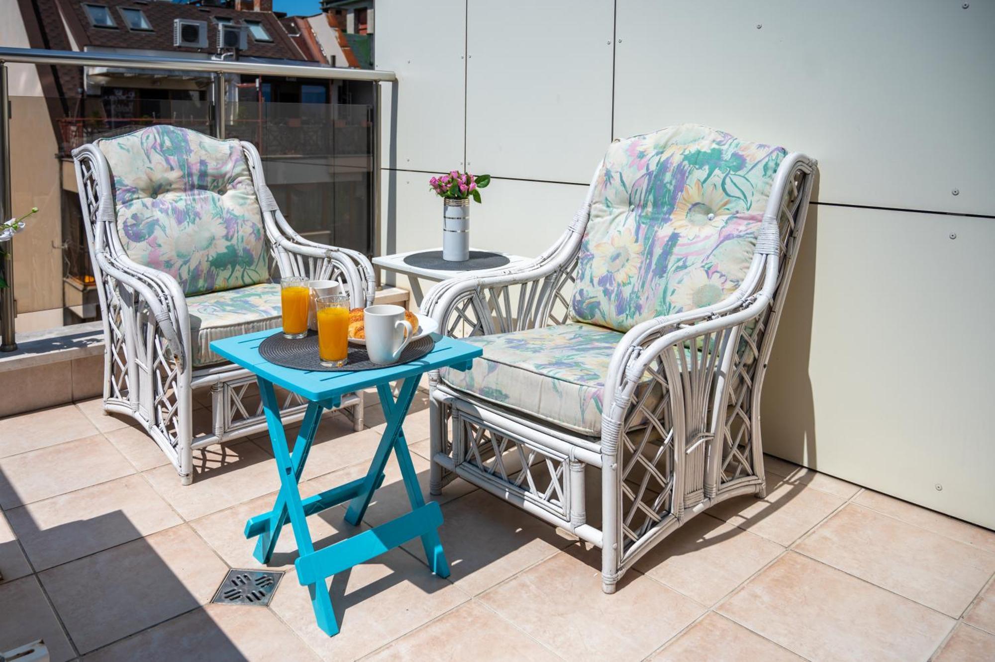 Colorful Studio With Balcony - Free Parking Apartment Sofia Exterior foto